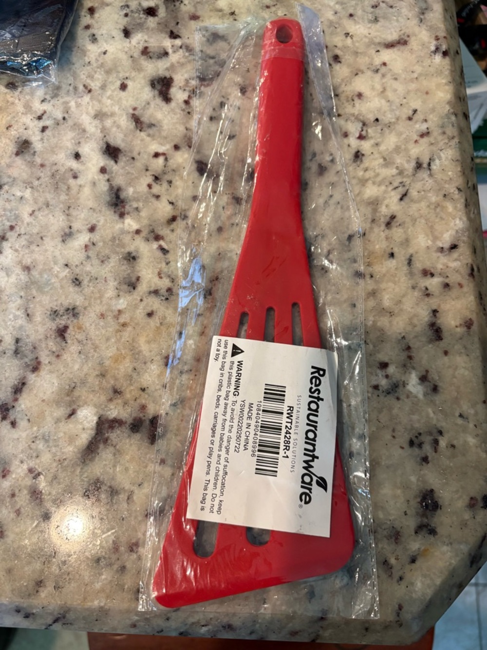 Restaurantware Red Slotted Turner Spatula